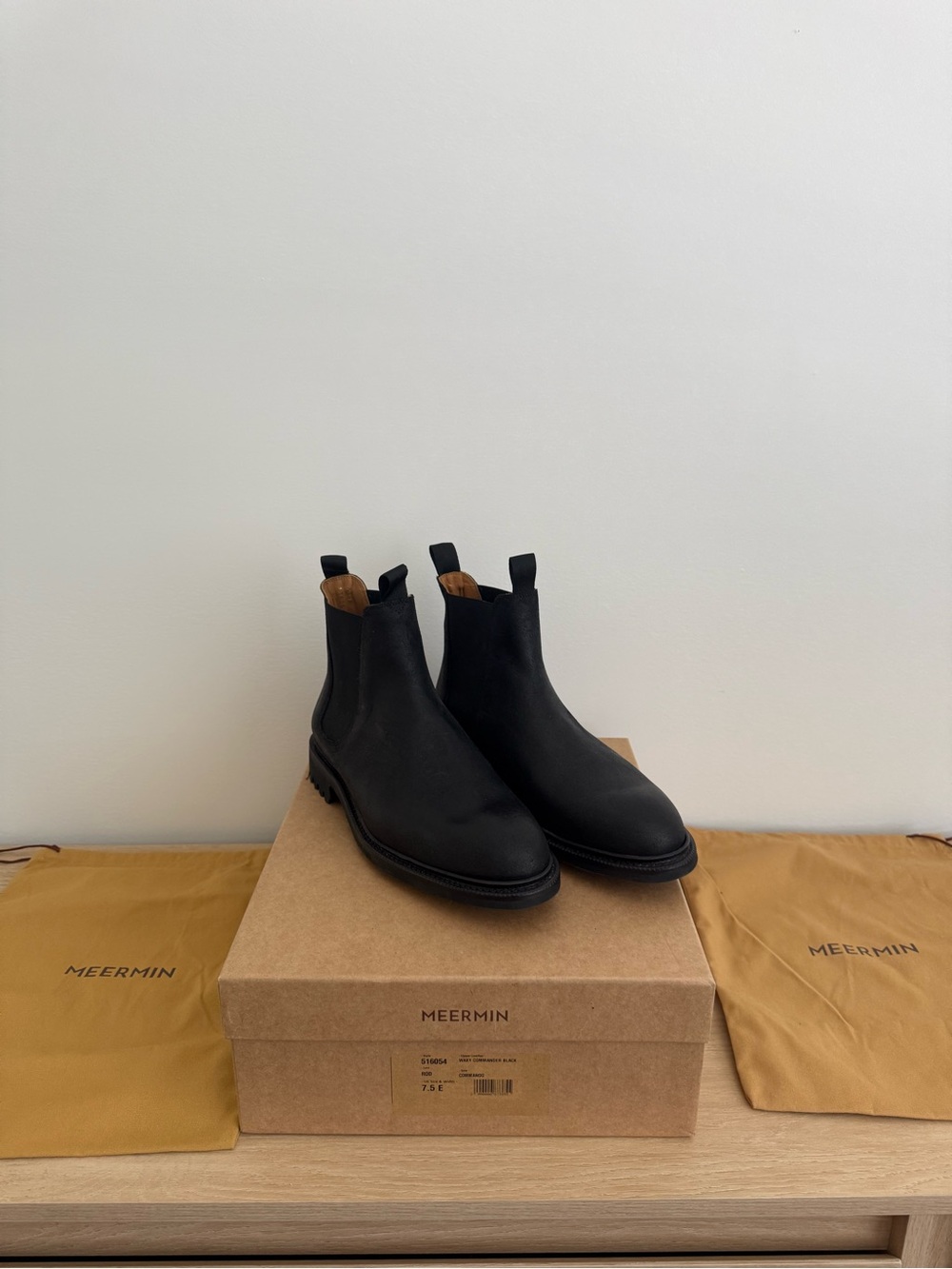 Meermin Black Chelsea Boots